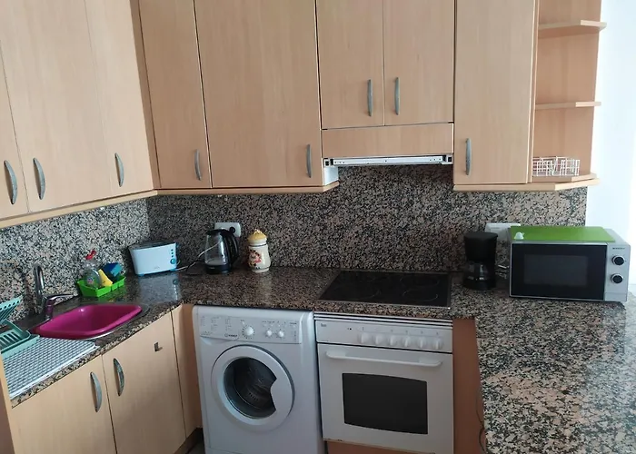 Apartamento En Roses, A 2 Minutos A Pie De Playa